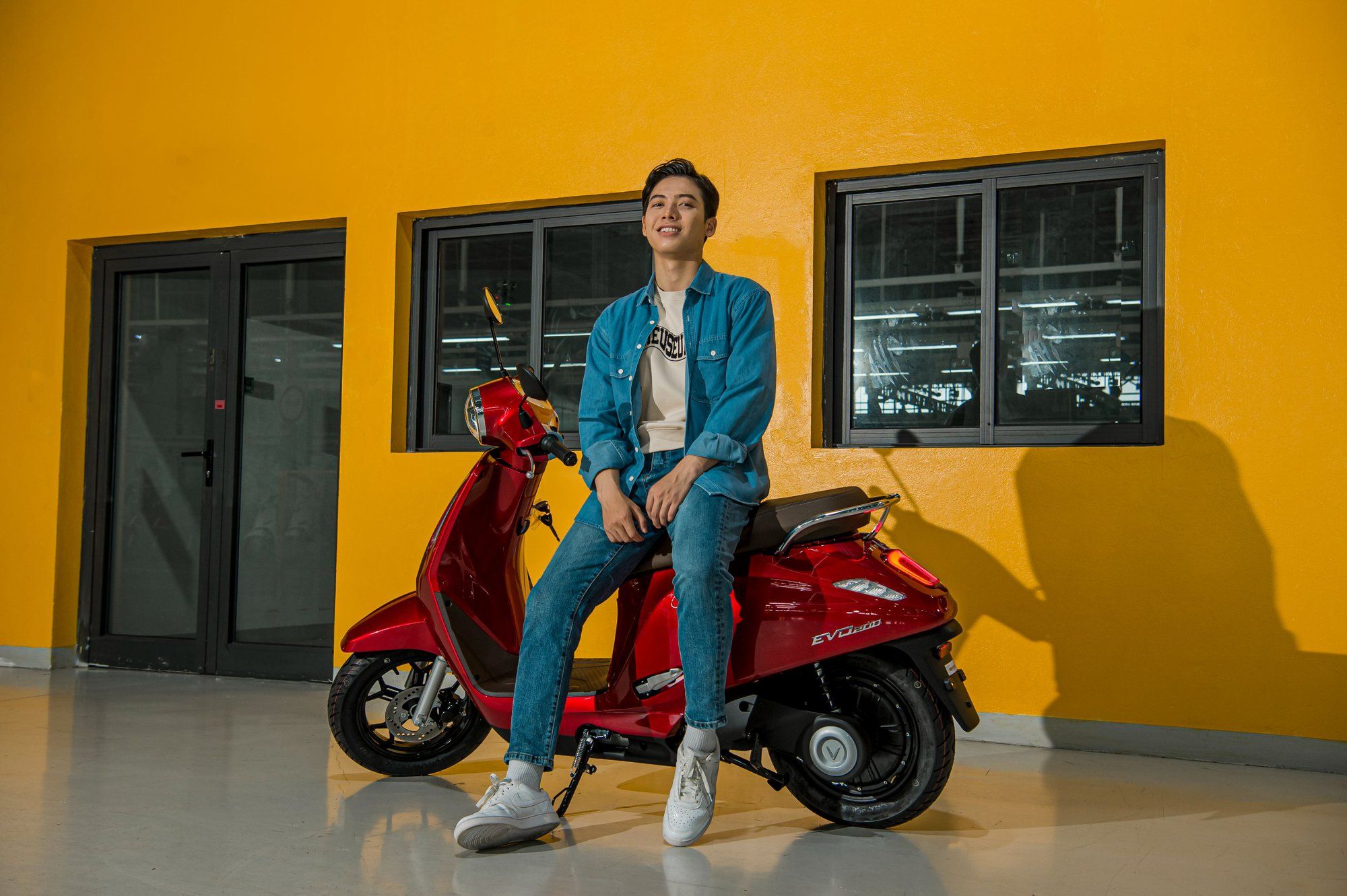 Vinfast electric motorbike rental store is popular in Da Nang