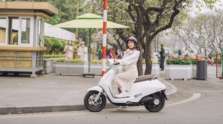 Rent an electric motorbike in Da Nang at a good price to experience traveling in the most livable coastal city in Vietnam