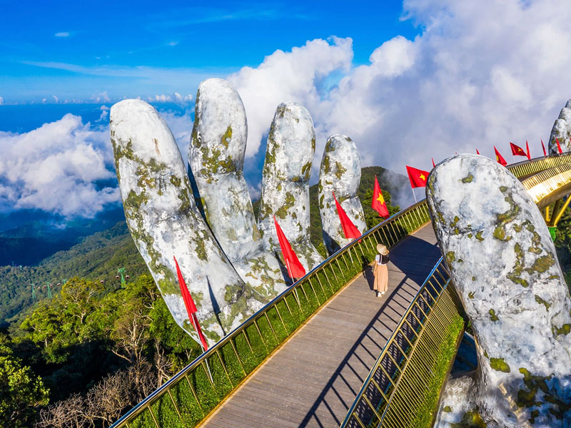 Xu Hướng Du Lịch Xanh Đà Nẵng: Bùng Nổ Dịch Vụ Cho Thuê Xe Máy Điện Thế Hệ Mới và Trạm Thay Pin Siêu Tốc